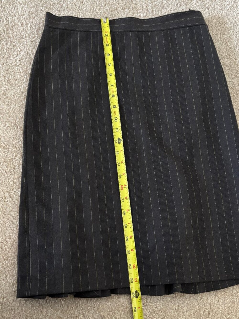 CLUB MONACO Black Pinstripe Wool Blend Pencil Skirt Old Money Luxury Size 4 - Picture 2 of 8